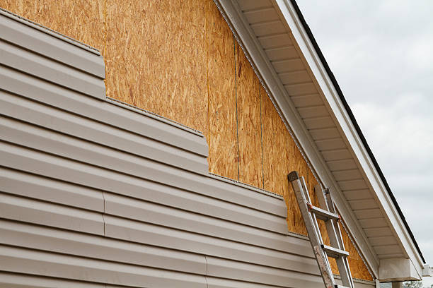 24/7 Emergency Storm Damage Siding Repair experts in Medinah, IL